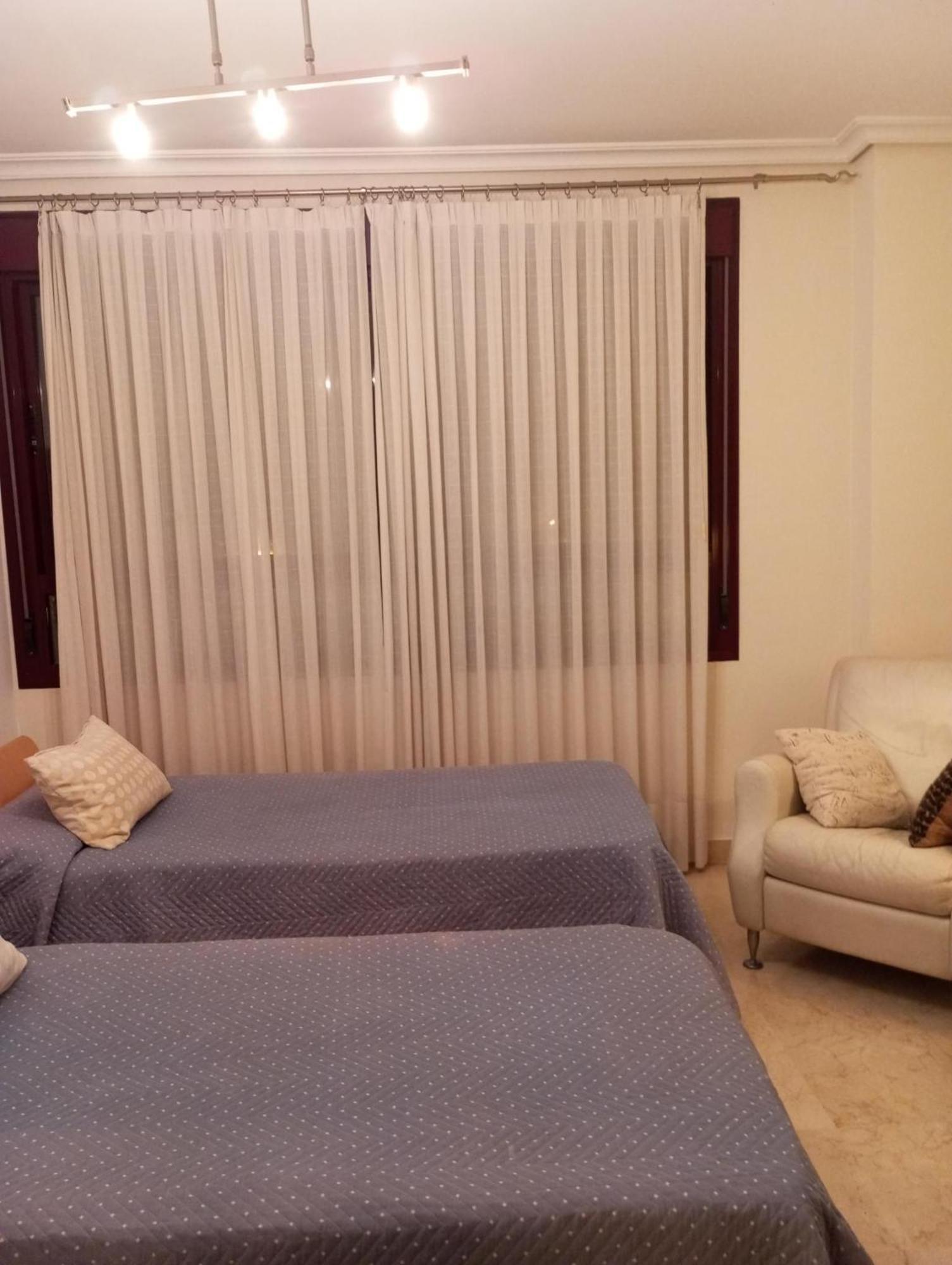 Edificio Trovador Apartment เซบีญา ภายนอก รูปภาพ