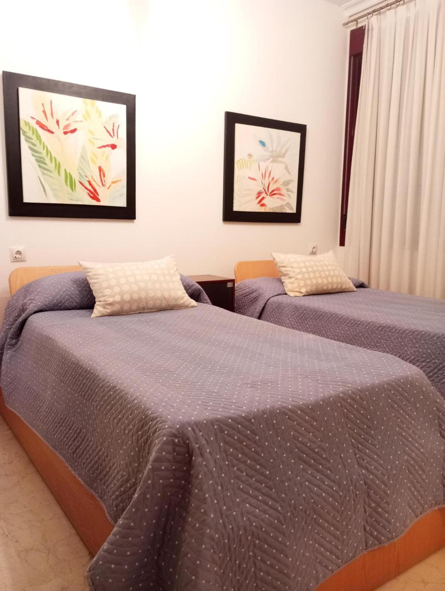 Edificio Trovador Apartment เซบีญา ภายนอก รูปภาพ